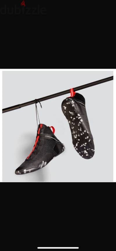 Decathlon boxing shoes - كنجة ملاكمة