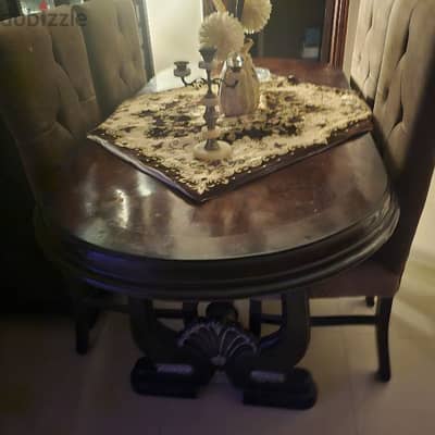 سفرة و٤ كراسى