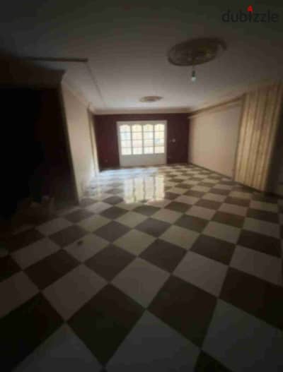 مقر إداري للإيجار في جليم ش أبو قير 230م