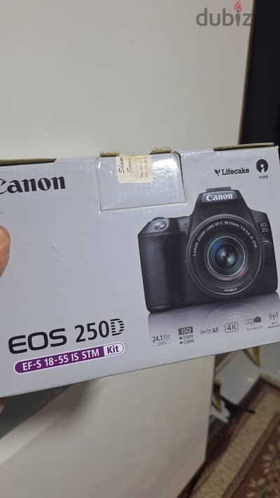 Canon 250d 4k with stm lens و في توصيل لباب البيت