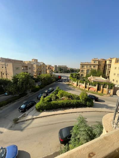 فيلا 1000 متر  بيع الحي الثالث التجمع الخامس
