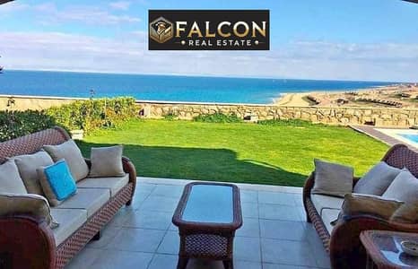 فيلا  3واجهات بانوراما 60 ثانية من بابك للرمال بحر مجهزه بالكامل SEA VIEW - تلال العين السخنه بجوار من بورتو و المونت جلاله دقايق الي القاهره و السويس