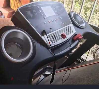 مشاية كهربائية تريد ميل ماركة هامر فيت  Hammer fit