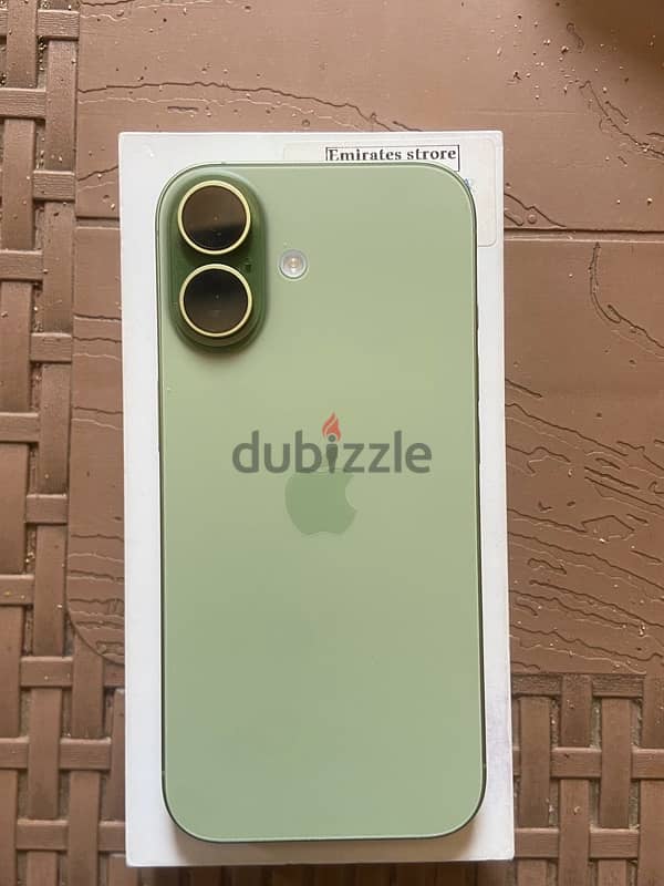 iPhone 17 – 256GB – Green 2