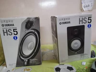 سماعات Yamaha HS5 كسر زيرو استعمال يكاد يكون منعدم، هدف البيع مادي بحت