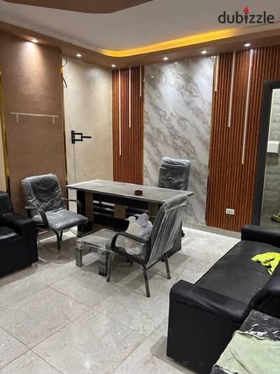 Apartment for sale in Al-Ma'araj Al-Ulya, Zahraa Al-Maadi, with a front and sea view, next to Carrefour. The apartment is 135 square meters and consis