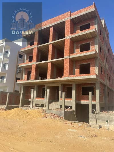 ارض للبيع تاني نمرة من ماونتن فيو عامودي علي شارع في الحي الثالث بيت الوطن التجمع الخامس القاهره الجديده