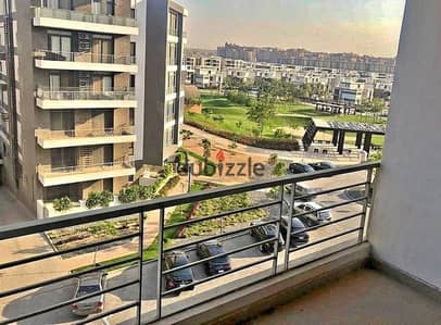 مطلوب مقدم 1.200. 000شقه للبيع 130متر { متشطبه } في القاهره الجديده في التجمع الاول بجوار اكادميه الشرطه و فندق الكيمبنيسكي و مطار القاهره الدولي