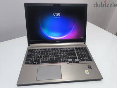 لابتوب fujitsu  للبيع