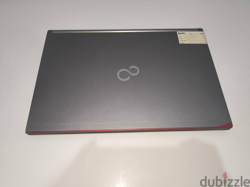 لابتوب fujitsu  للبيع 3