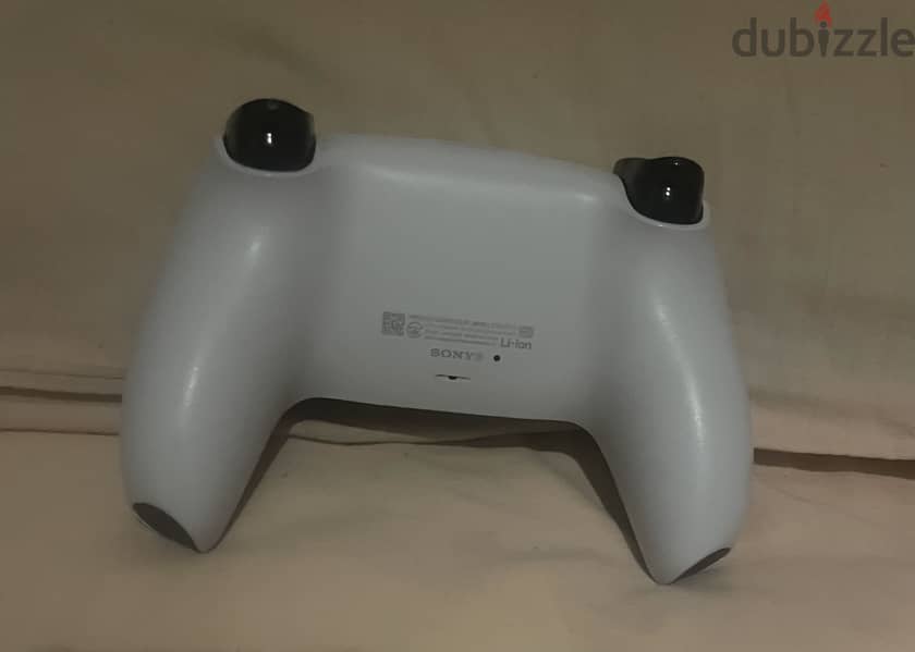 Ps 5 console 1