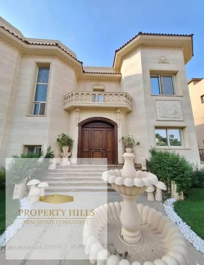 Villa in New Cairo for sale with a private swimming pool at the lowest price on the market.