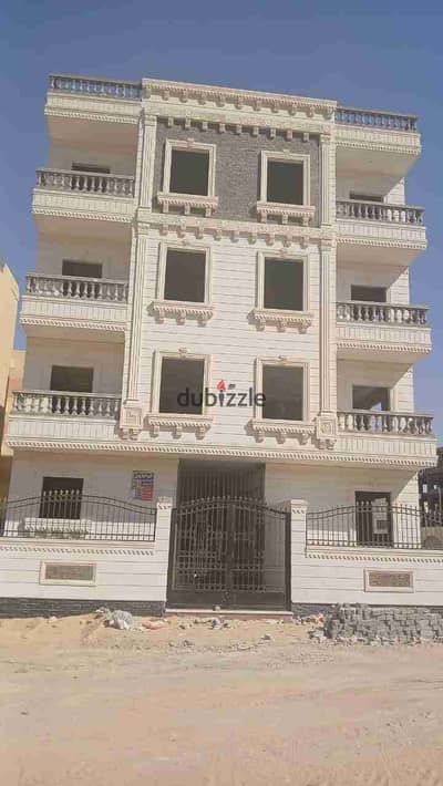 فرصة لم تتكرر أمام الجامعه الإيطالية شقه للبيع في منطقة شمال غرب الحي المتميز أمام الجامعه صف تانى مساحه ١٥٥ م استلام فورى وأمام  دارمصر والدون تاونمب