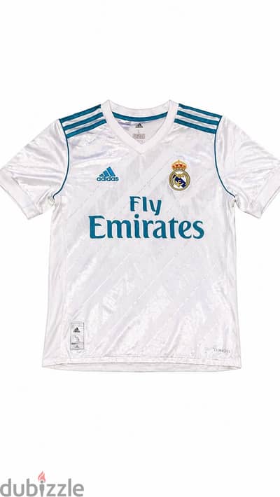 من مدينة مدريداديداس اصلي