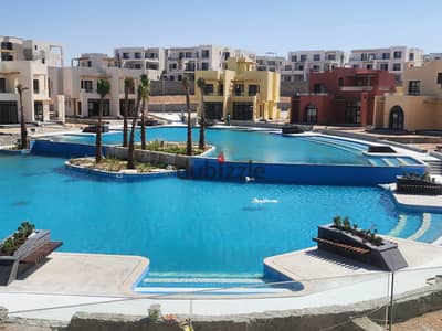 توين هاوس فيلا  للبيع متشطب استلام فوري بفيو علي البحر من اوراسكوم بمكادي هايتس