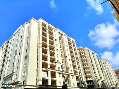 Residential apartment for rent 185 / Smouha Valory Compound Smouha Transportation and Engineering Street with open views over the plaza ultra lux finishing kitchen with cabinets