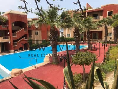 شاليه مفروش بالكامل للبيع في بانجلوز الساحل الشمالي  Bungalows North coast فى موقع متميز فيو علي حمام سباحه جاهزة على الاستلام الفوري