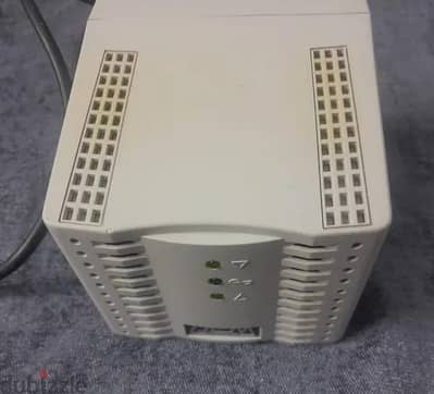 منظم جهد تلقائي (AVR) من بوركوم