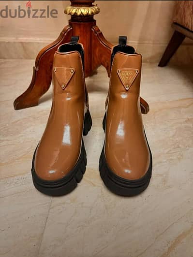 شوز guess جديده من امريكا مقاس ٣٧