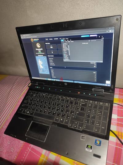 laptop dell E6540 - i5 جيل رابع . .