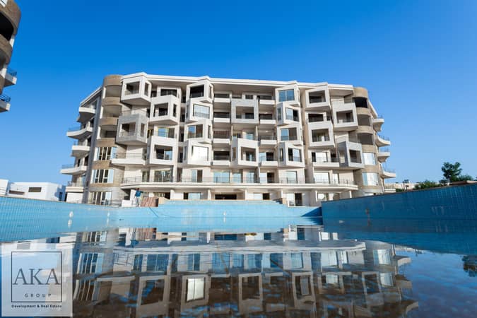 شقة ( بمساحـــ 69 متر مربع ـــــة ) بمشروع شلالات الهمبرا - 1 Bedroom - أمام مطار الغردقة الدولى & كارفور مباشرة ( من أكا جروب للتنمية العقارية ) .