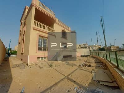 TwinHouse resale with roof for sale in La Rosa Compound First Settlement directly in front of Garden 8 and one min away from Waterway 1