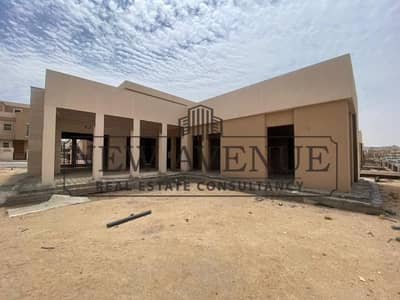 فيلا مستقلة جاهزة للسكن للبيع على البحيرة مباشرة في تاج فيل القاهرة الجديدة Taj Ville من تطوير مدينة مصر