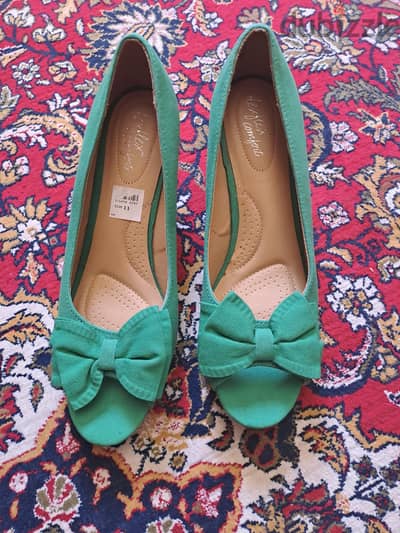 Stylish dexflex comfort wedge size 11