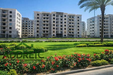 لو بتدور على سكن راقي في كمبوند هادي ومتكامل الفرصة دي ليك فرصة مميزة في كمبوند مايان – التجمع الخامس شقه بمساحه 144م فيو لاند اسكيب وواتر فيتشر