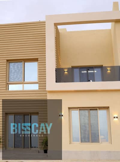 Lowest price ready-to-move-in apartment in a prestigious compound with an open view of landscaped gardens and lakes