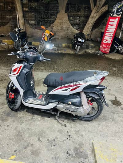 سكوتر SR Sym 150cc للبيع