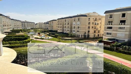 تاون هاوس لقطة متشطب بالكامل الترا سوبر لوكس بالفرش والاجهزة بأميز لوكيشن في كمبوند ماونتن فيو اكتوبر بارك