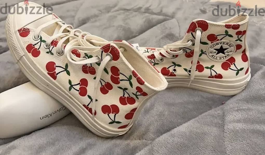 Original Converse limited edition 6