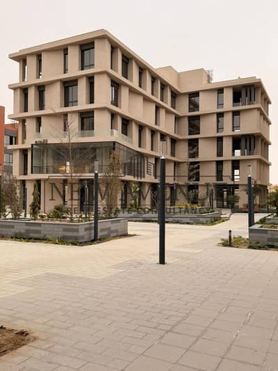 Fully Finished Administative Office 60 sqm for rent at district 5 by MARAKEZ direct on Ain Sokhna Road at the Fifth Settlement New Cairo