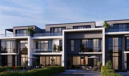 تاون هاوس فيلا  للبيع في موقع مميز في أكتوبر بكمبوند club hills