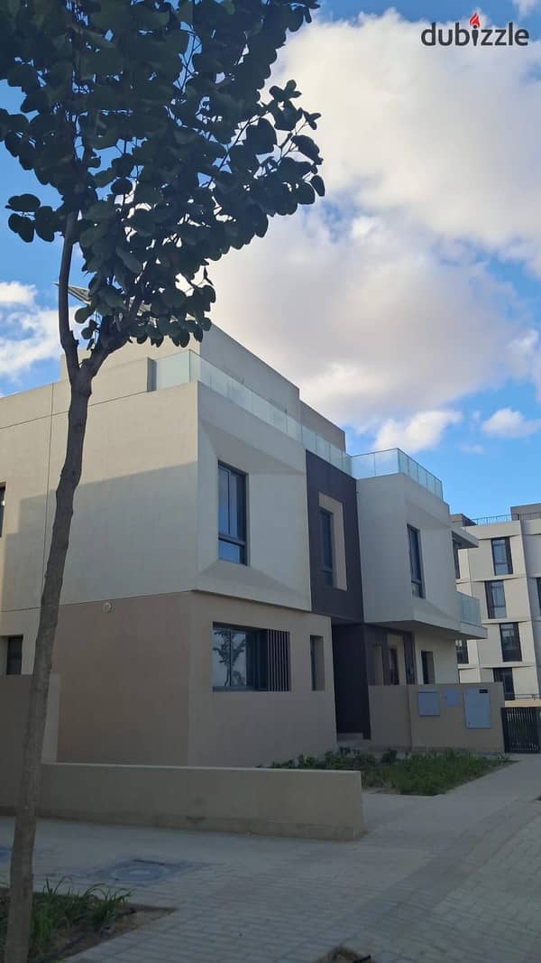 Townhouse for sale in a prime location in Sheikh Zayed, in VYE Compound by SODIC