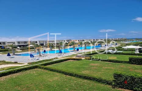 شاليه 150 متر فى لافيستا راس الحكمة الساحل الشمالى يطل على حمام السباحه والبحر موقع مميز جاهز للاستلام