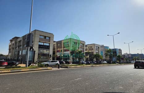 مكتب 73 متر متشطب للإيجار في Exite 14 Mall علي شارع الشباب مباشرة بقلب الشيخ زايد