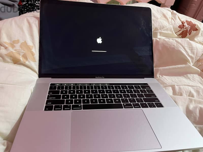 MacBook Pro 2017 i7 1