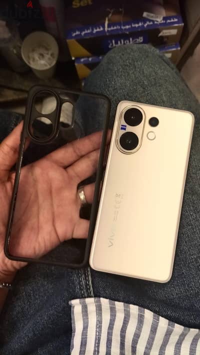 جهاز Vivo v60 5g 256gb لقطه زيرو استعمال شهرين فقط
