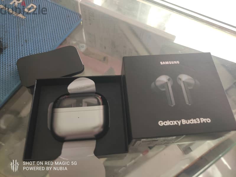 pods 3 pro 1