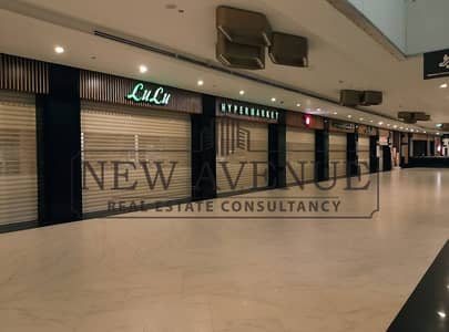 Retail Core and Shell 48 sqm at Park Mall New Cairo Direct on South 90 with High Traffic Area