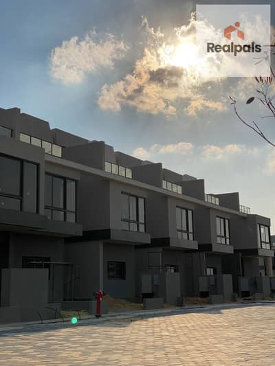 STANDALONE VILLA ( LAND AREA : 389 ) FOR SALE IN BLOOMFILDES ( PHASE : LAKES )