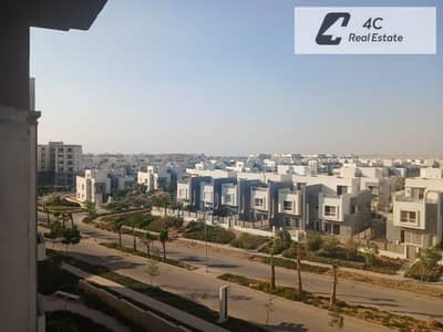 شقة 192 م  متشطب بالكامل بأقل من سعر السوق للبيع فيو لاند سكيب ب للبيع فى موقع مميز جدًا في هايد بارك