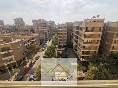 Apartment with Air Conditioning next to Al-Siraj Mall in the Eighth ...