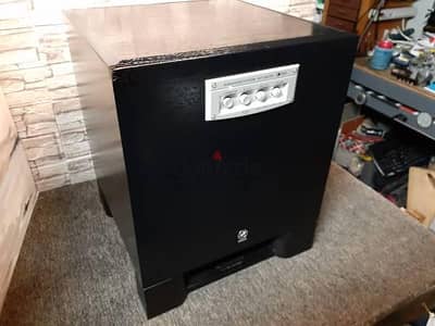Yamaha subwoofer