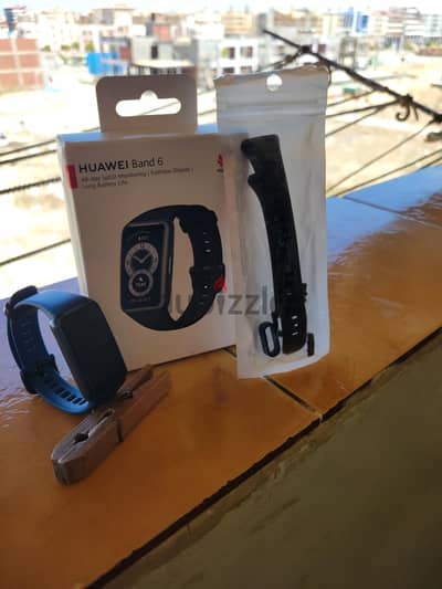 ساعة باند Huawei 6 لون اسود نسخة عالمية + استراب اضافي