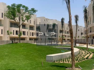 Corner townhouse resale, Ready to move, ultra-super lux finishing and fully furnished, at the lowest price in Al Burouj Compound