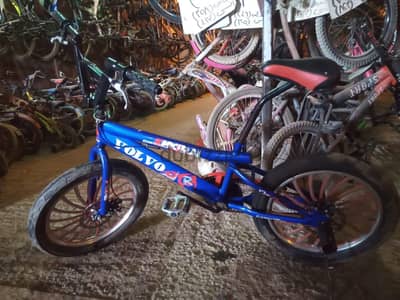 عجلة bmx