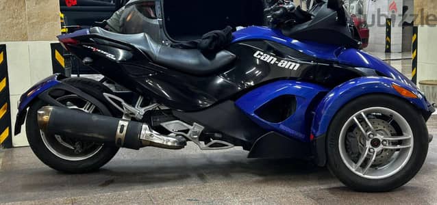 كان او سبايدر     Can am Spyder 2010  990 cc 35,000 km